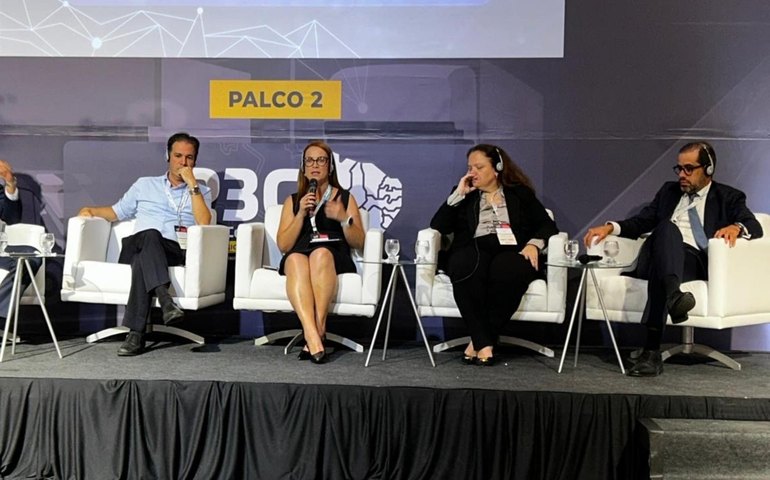 Presidente da Arsal modera painel sobre desafios do saneamento no Nordeste