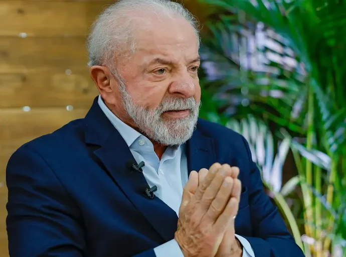 Lula pede mobilização contra 'indústria de contar mentiras'
