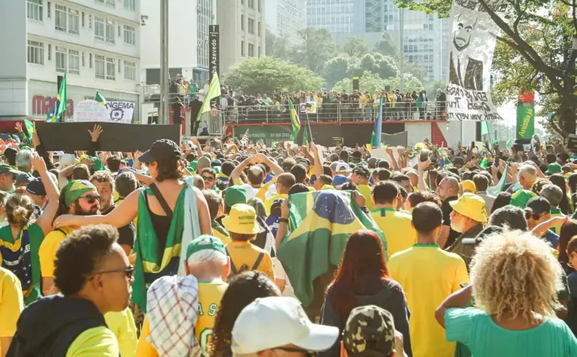 Quem foi e quem faltou ao ato pró-Bolsonaro em SP?