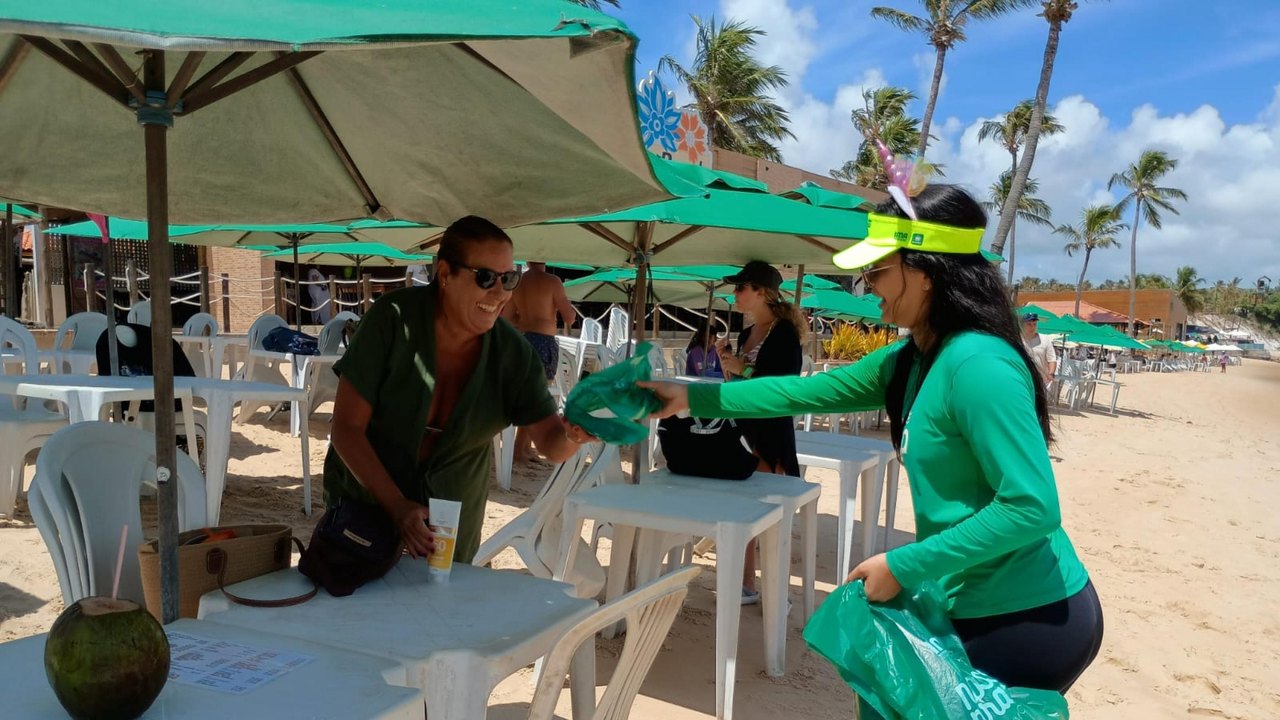 Carnaval Sustentável: praia do Gunga recebe ação de conscientização ambiental