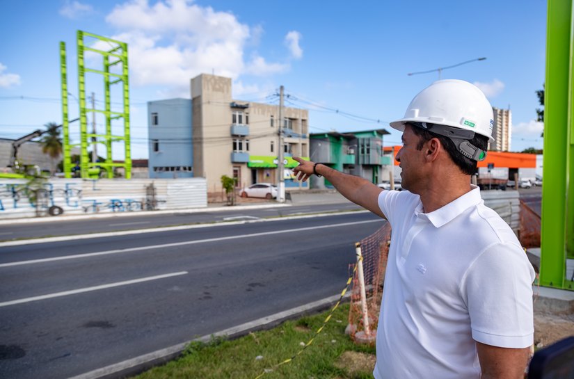 Prefeitura inicia processo de montagem da passarela do Canaã