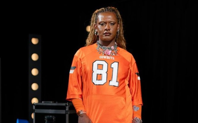 Liniker celebra sucesso de novo disco, que tem com faixas de 7 minutos: ‘Estão respeitando o tempo da música’