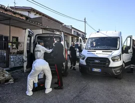 Pais e filha de 5 anos são encontrados mortos dentro de casa em Roma