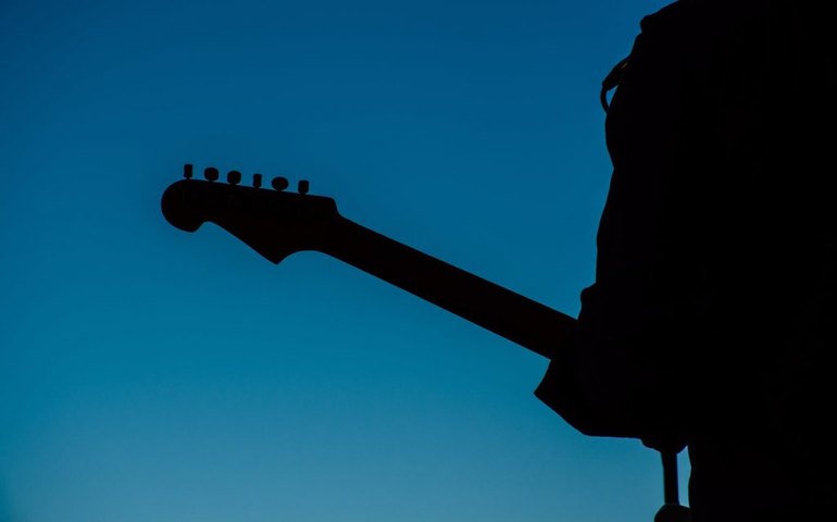 Música brasileira dita ritmo nas lives do ‘Arte que Te Quero Viva’ desta sexta (21) e sábado (22)