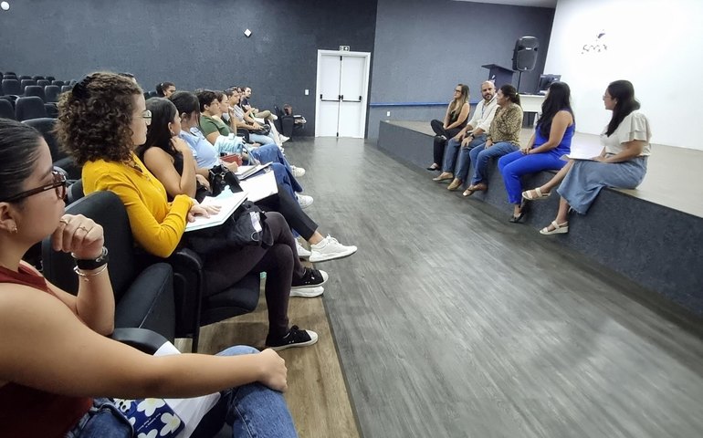 Hospital de Emergência do Agreste realiza Semana de Acolhimento para novos residentes