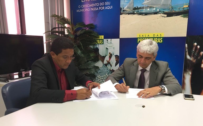 Caixa Econômica doa equipamentos de informática à Prefeitura de Palmeira