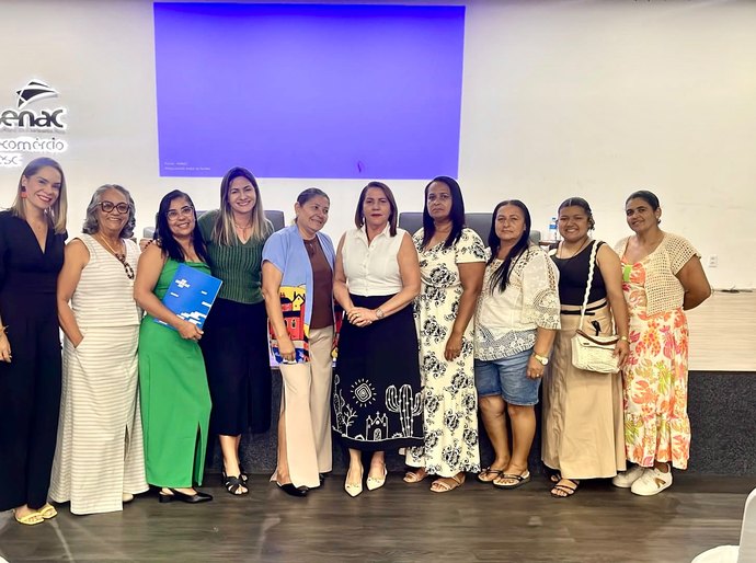 Artesãs de Lagoa da Canoa participam de capacitação sobre moda e empreendedorismo