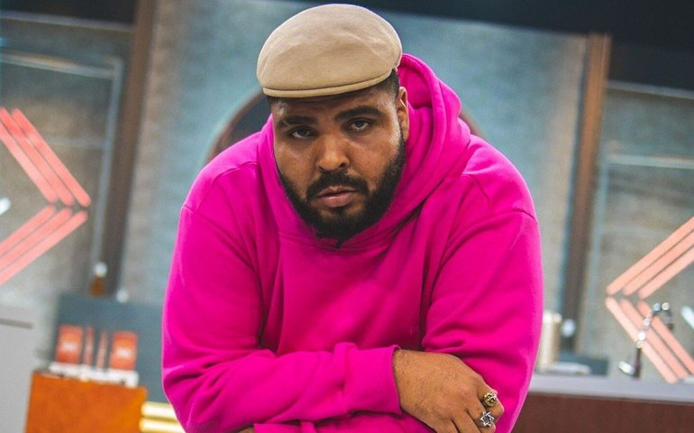 Paulo Vieira tempera com bom humor o novo reality de culinária do GNT