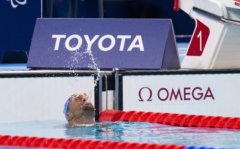 Prêmio Brasil Paralímpico consagra estrelas da natação