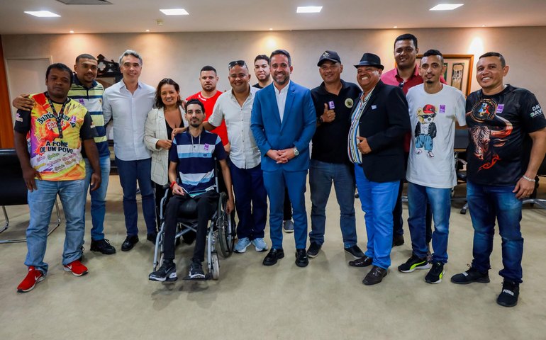 Governador anuncia repasse de R$ 220 mil e garante festival do bumba meu boi