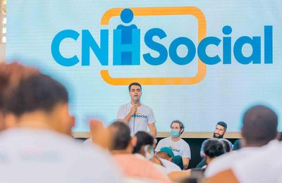 Prefeito de Maceió, JHC, lança programa CNH social