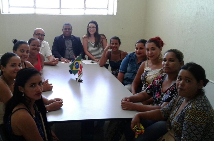 Direitos Humanos da OAB AL recebe familiares de detentos transferidos do Cyridião para presídio de Segurança Máxima