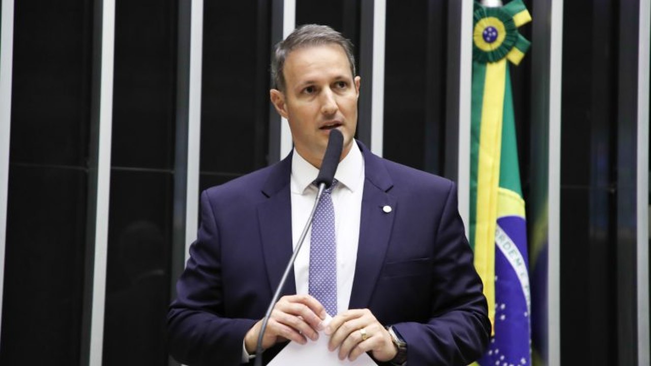 Guilherme Derrite afirma apoio da federação União-PP a Flávio Bolsonaro na Presidência