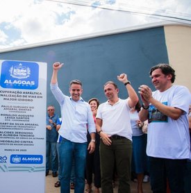 Paulo Dantas entrega pavimentação em Major Izidoro