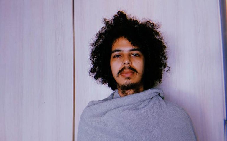 Noite psicodélica: Casa da Mata e Pedro Salvador fazem shows vibrantes nesta sexta (16)