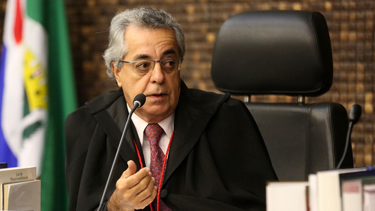 Justiça proíbe temporariamente apresentações musicais em restaurante