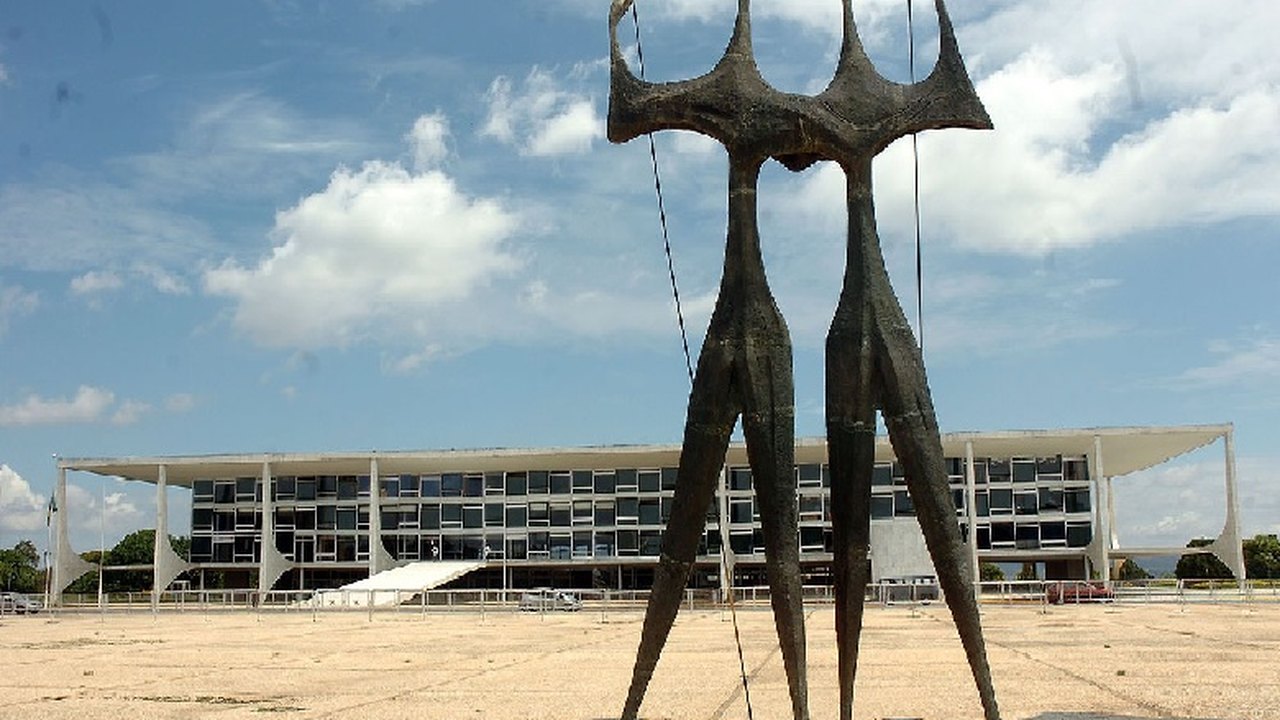 Limite de público na posse na Praça dos Três Poderes pode subir para 40 mil