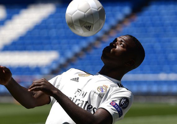 Vinicius Junior comemora boa fase no Real Madrid: &#8216;Me sinto bem comigo mesmo&#8217;