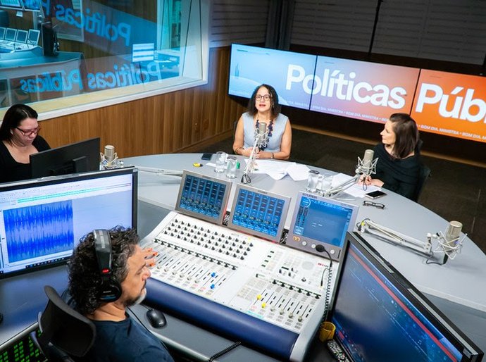 Ministra celebra vacina 100% brasileira para Covid-19 e expansão recorde de bolsas do CNPq