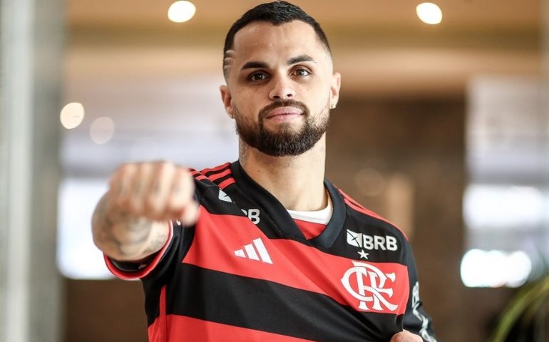 Flamengo oficializa o retorno do atacante Michael com contrato até dezembro de 2028