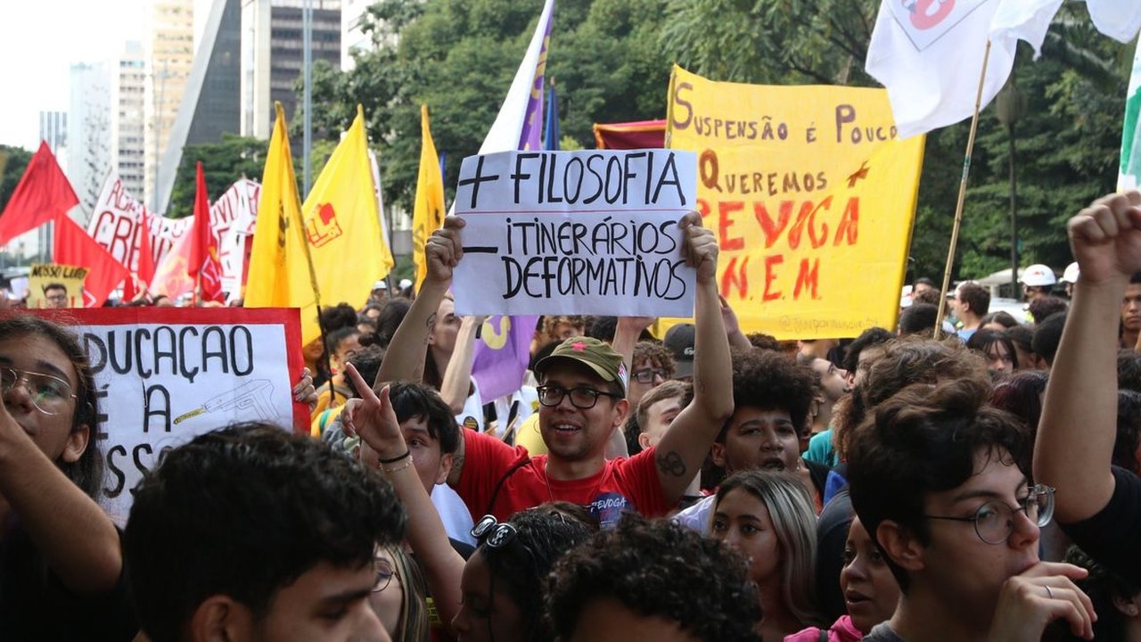 Dia do estudante é marcado por mobilizações em todo o país