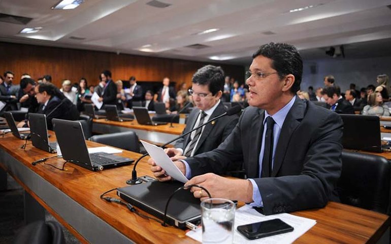 Aprovação da MP das Concessões e chegada da reforma trabalhista são destaques da semana