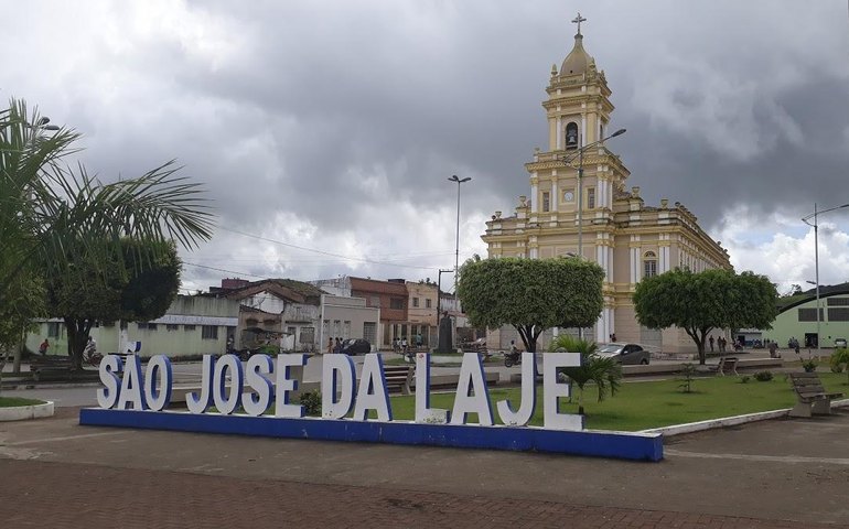 Agentes da PC procuram acusado de matar mulher a golpes de faca peixeira, em São José da Laje