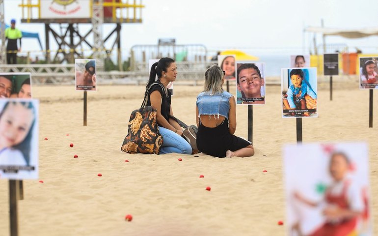 ONG protesta contra morte de crianças e adolescentes no Rio de Janeiro