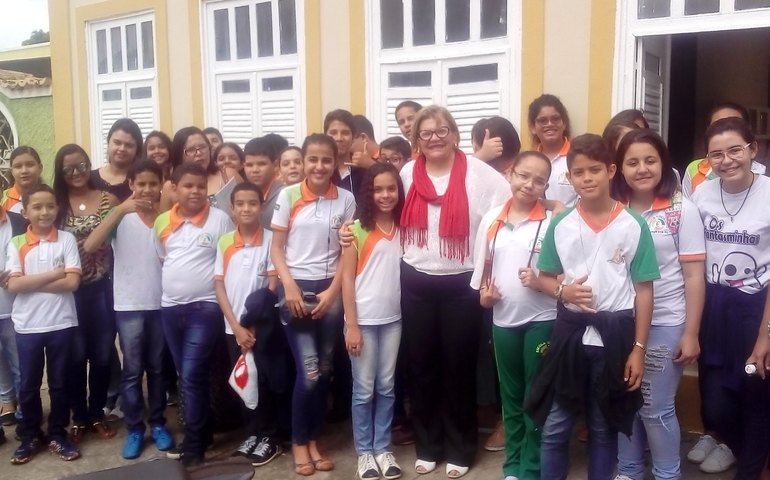 Alunos de Arapiraca conhecem a trajetória de Graciliano Ramos, em Palmeira dos Índios