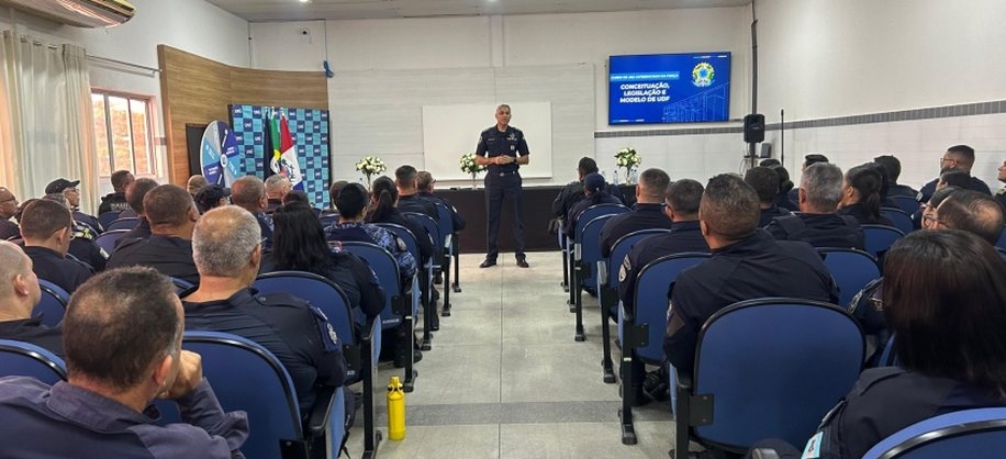 O conteúdo está alinhado às diretrizes nacionais de segurança pública e às boas práticas voltadas à atuação ética e profissional. Foto: Ascom Semsc
