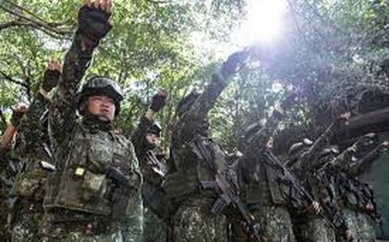 Taiwan realiza exercícios de mísseis enquanto a China aumenta as ameaças militares na região