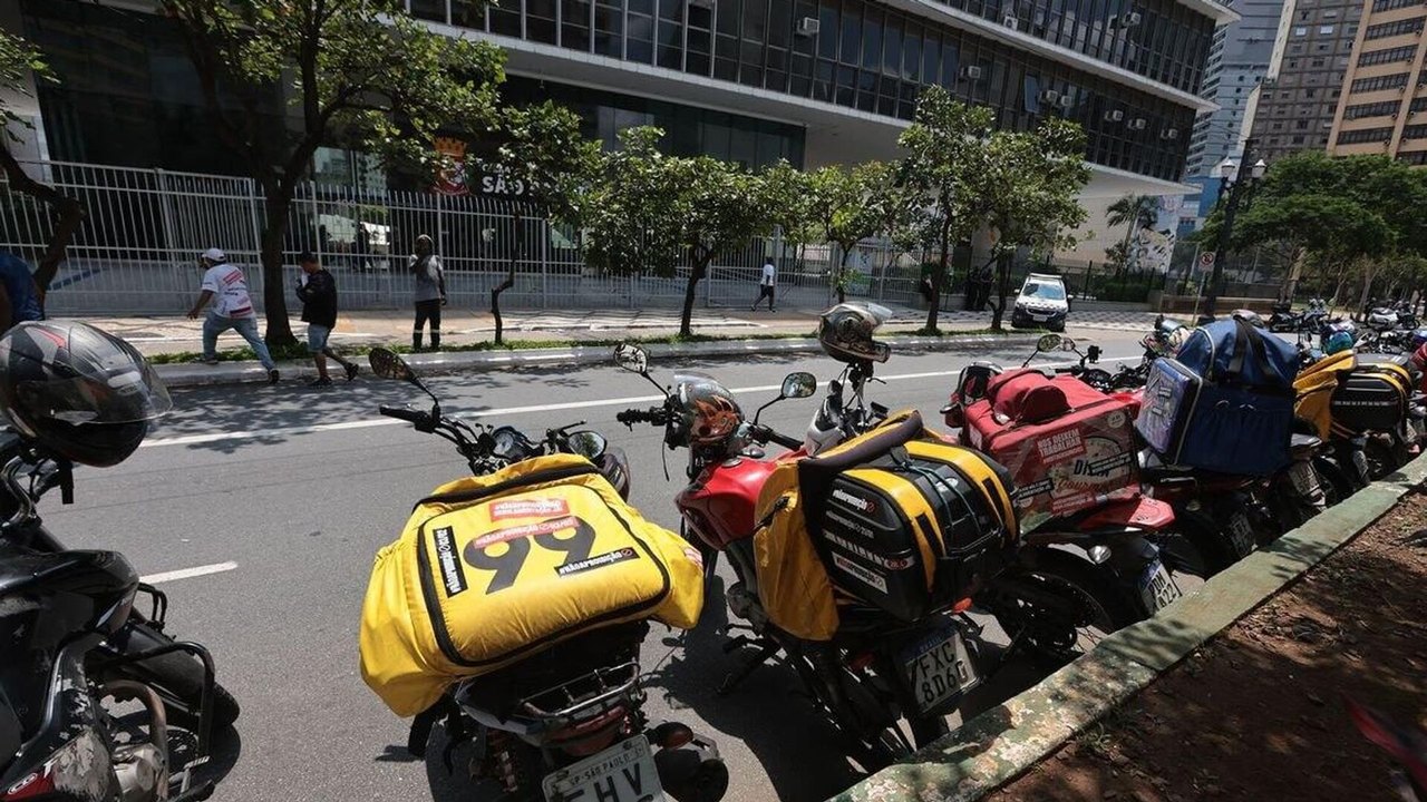 Justiça de São Paulo proíbe mototáxi por app após tragédia na capital