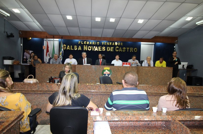 Produtores  e beneficiários expõem dura realidade do Programa do Leite na Câmara de Maceió