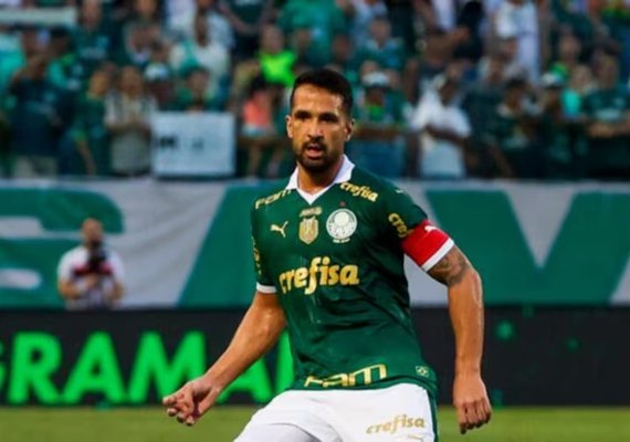 Carro de Luan, ex-Palmeiras e Vasco, é alvo de tiros no Rio