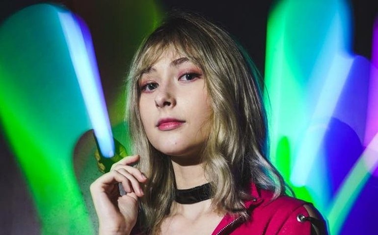 Gabriela Dalcin disputa uma vaga em grupo de K-pop