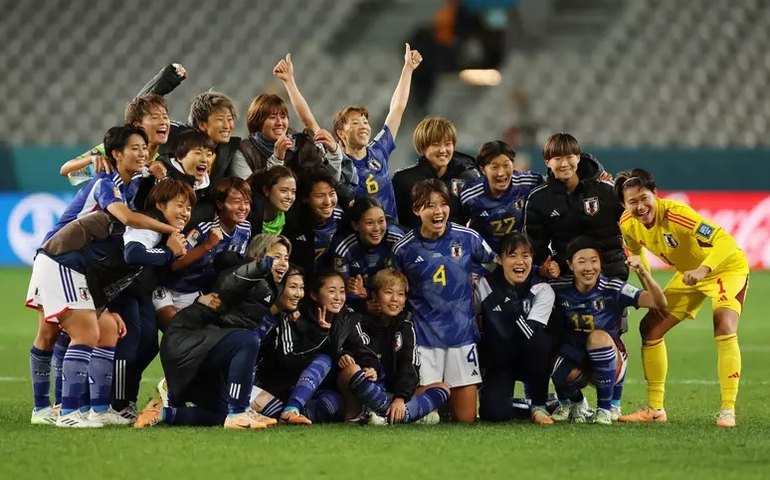 Japão e Espanha vencem seus jogos e são as primeiras classificadas às oitavas da Copa