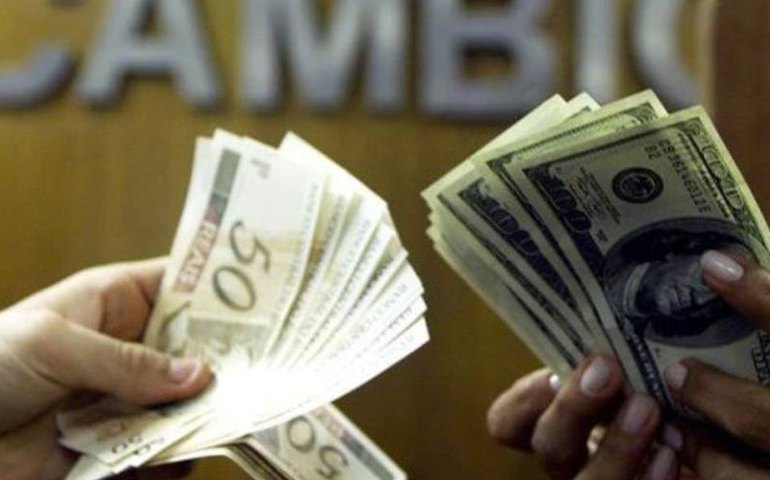 Câmbio para fim de 2020 passa de R$ 5,00 para R$ 5,28, aponta Focus