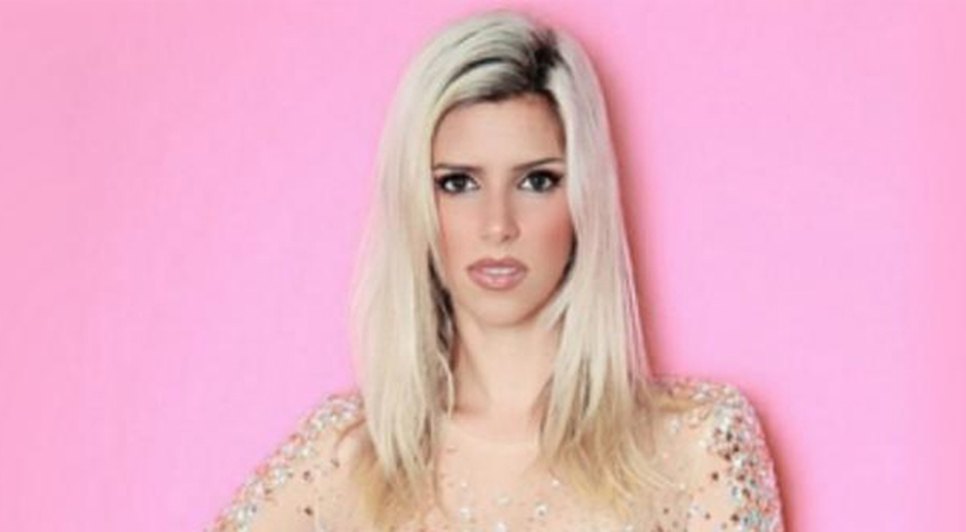 Nova vocalista calypso