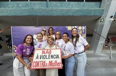 Rede de Atenção às Violências participa da Campanha Lugar de Mulher é no Rei Pelé