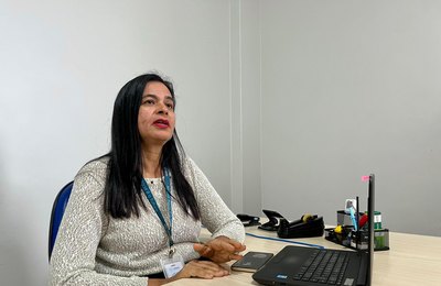 Casal ensina passo a passo de como trocar titularidade da conta de água