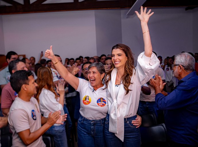 “Quem me conduziu até aqui foi o meu povo”, diz Marina JHC em encontro com lideranças políticas em Maceió
