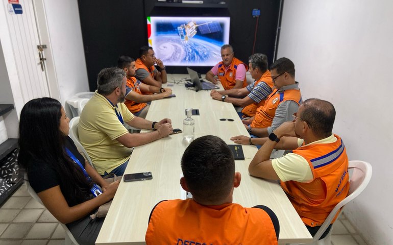 Defesa Civil de Alagoas apresenta novo sistema de alertas em reunião estratégica
