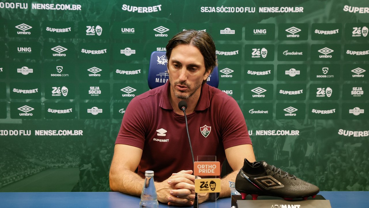 Fluminense demite técnico Zubeldia após empate na Libertadores