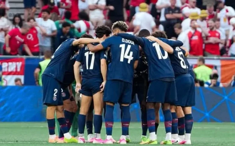 Título da Champions do PSG pode render mais de R$ 43 milhões a Michael Jordan; entenda