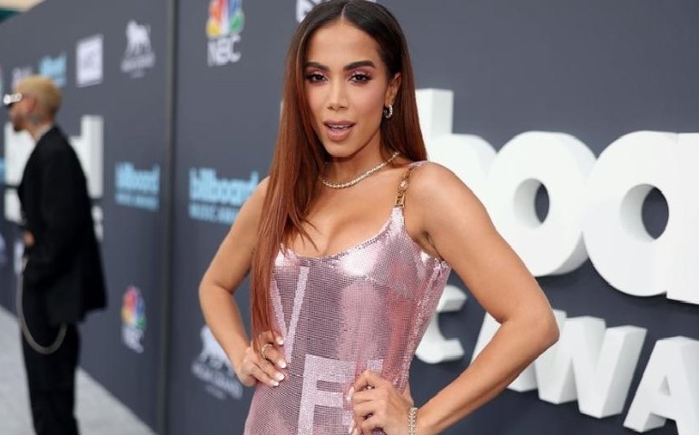 Anitta rompe contrato com a Warner após relação conflituosa