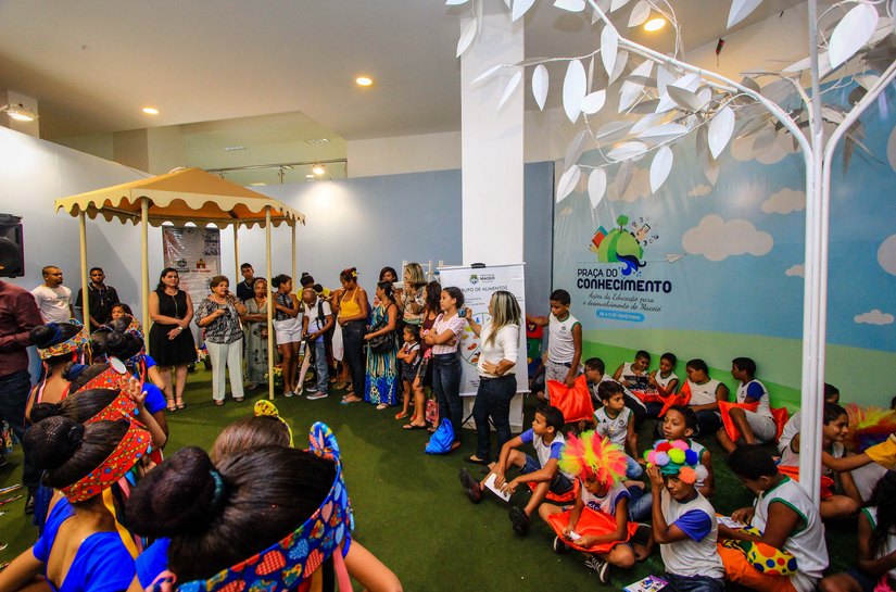 Praça do Conhecimento leva música e palestras a estudantes hoje