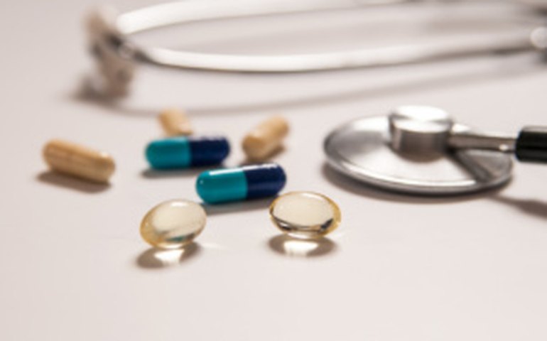 Secretário dos EUA planeja 10.000 cortes de vagas para reestruturação do Departamento de Saúde