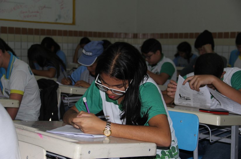Alunos da rede municipal de Arapiraca participam de simulado Prova Brasil