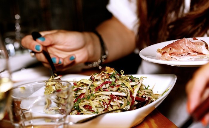 Estudo considera como completa uma refeição composta por: prato principal, bebida não alcoólica, sobremesa e café