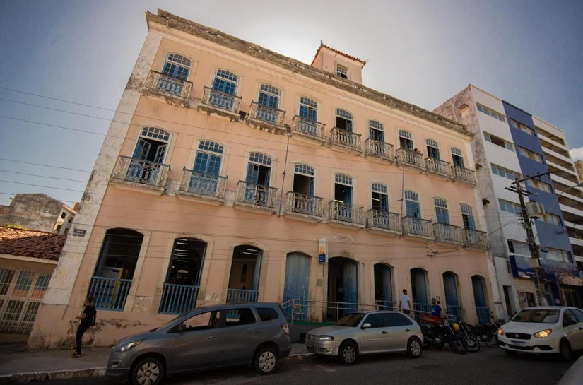Biblioteca Pública Estadual Graciliano Ramos fecha nesta sexta para manutenção